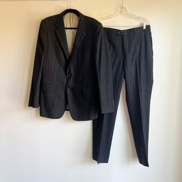 Gucci Men's Wool Pinstripe Suit - Picture 1 of 11